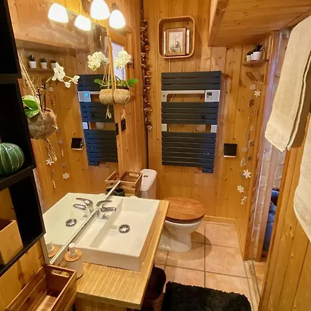 Cozy Avec Jacuzzi Et Vue - Fr-1-593-121 شاليه *