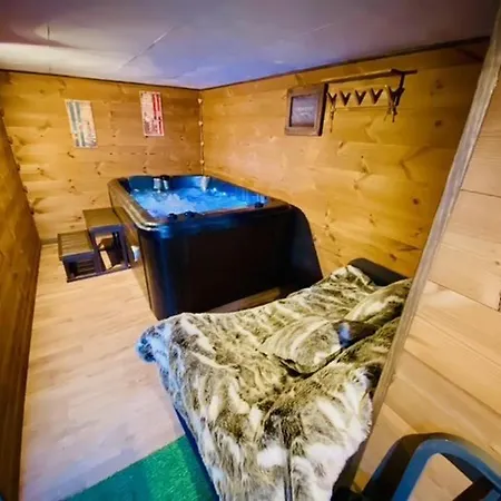 Cozy Avec Jacuzzi Et Vue - Fr-1-593-121 *